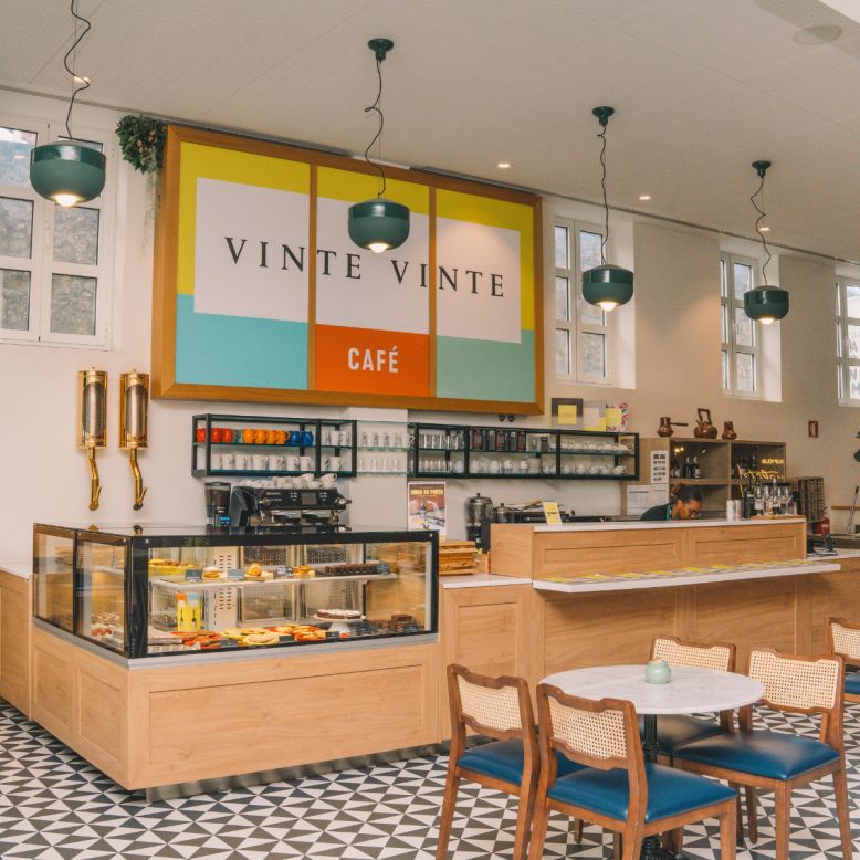 Vinte Vinte Café WOW