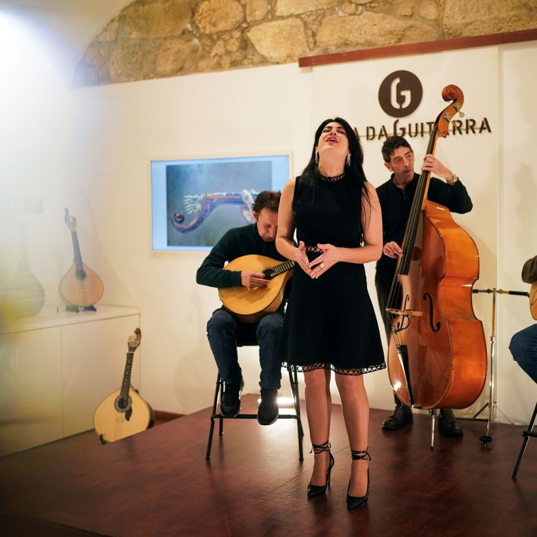 Fado no Porto por Casa da Guitarra