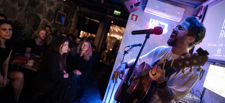 Castle Rock Pub & Hotel