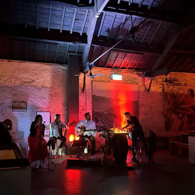 Alma Fado & Portuguese Musical Show