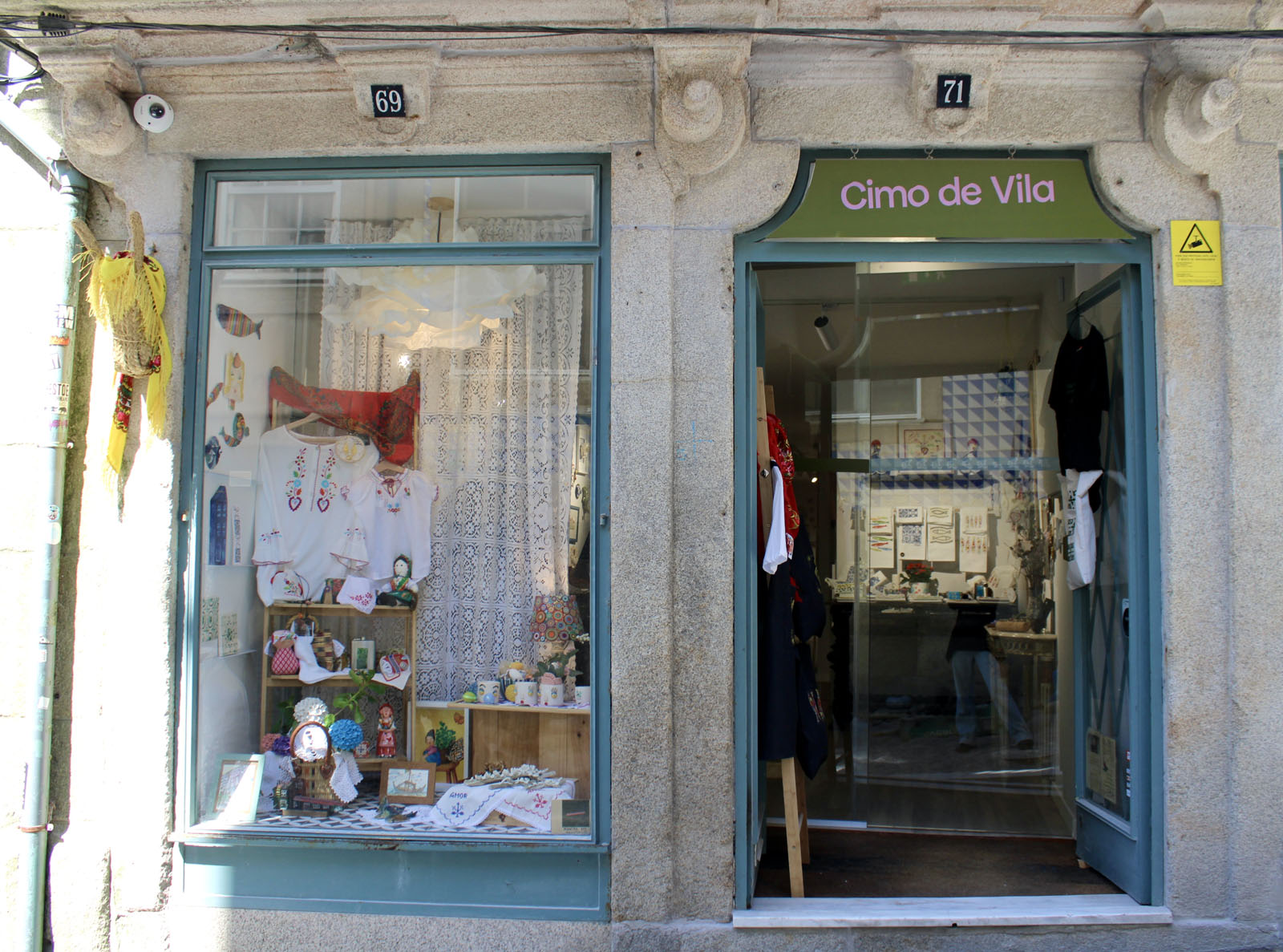 Cimo de Vila - Boutique d'art et d'artisanat dans le centre historique de Porto.