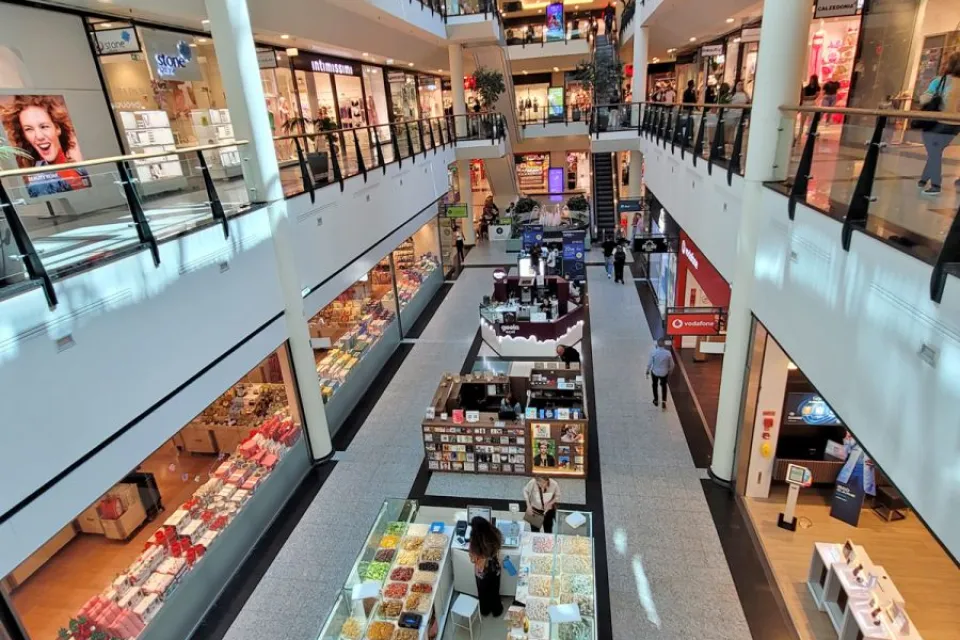 Via Catarina Shopping