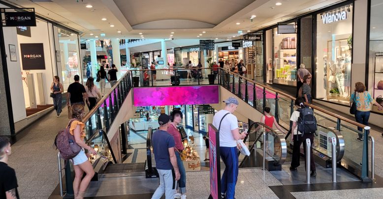 Where to go shopping in Porto?