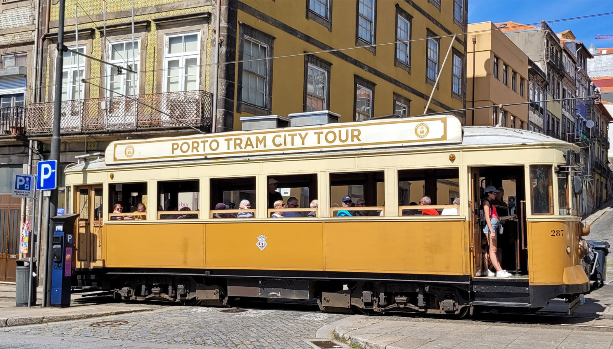 Utiliser les tramways de Porto pour se déplacer