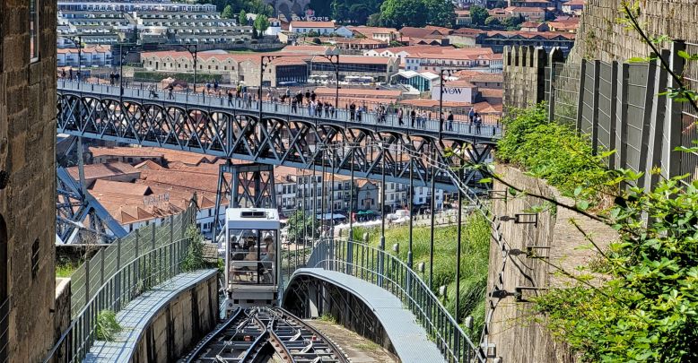 Use the Porto funicular