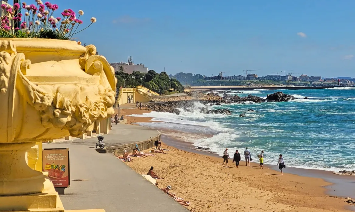 Foz do Douro Beach