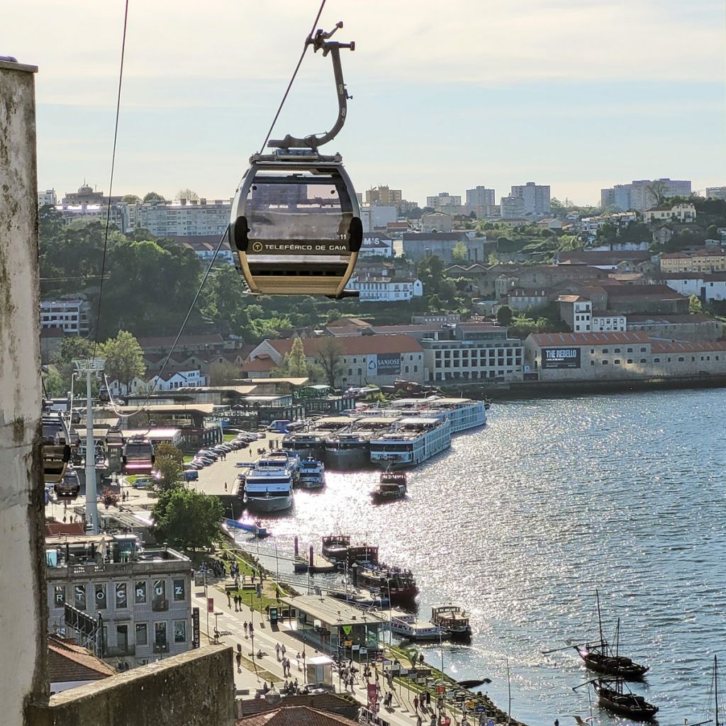 Porto en téléphérique - Survolez la ville du Jardim do Morro à Vila Nova de Gaia