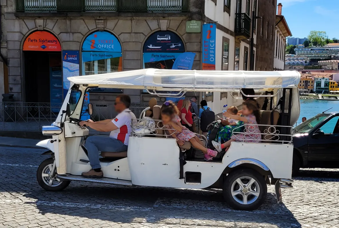 Les tuk tuk