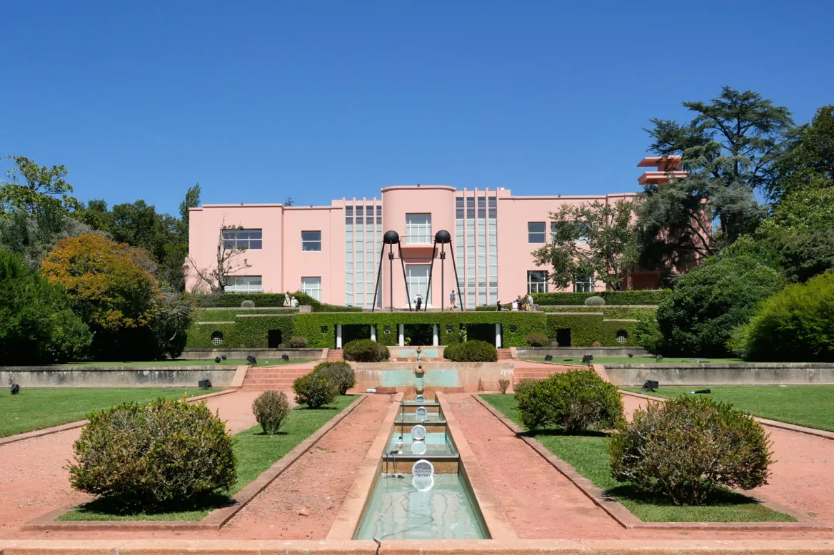 Serralves Foundation Photo: AdobeStock_ jptinoco