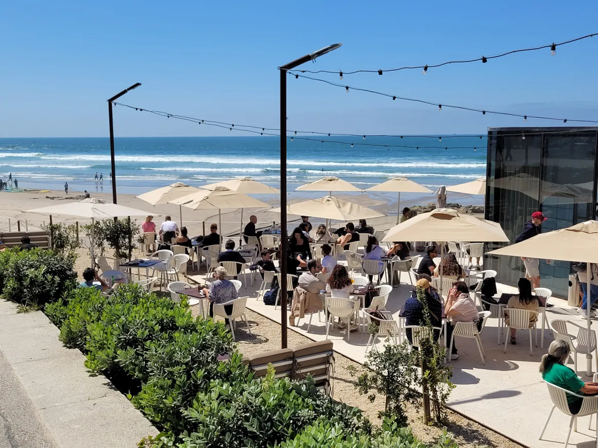 Beachside restaurants