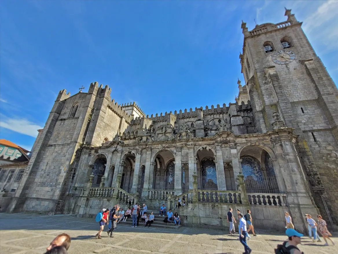 Visit the Cathedral of Sé